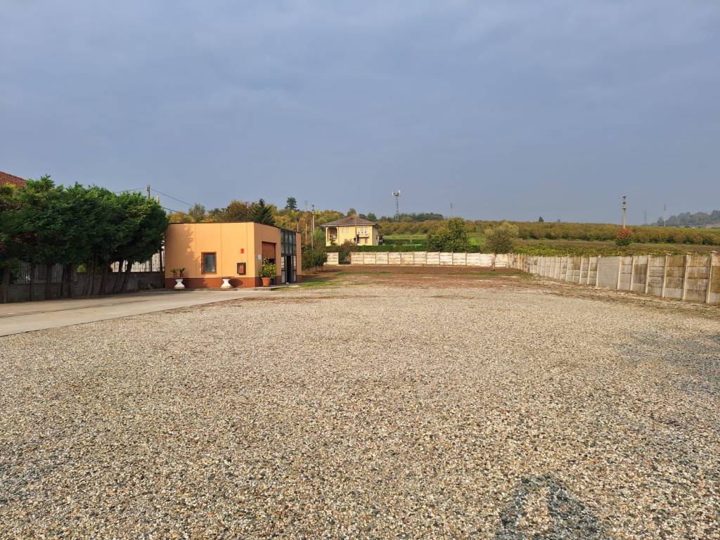 Terreno a Casale monferrato in Strada Vecchia Pozzo Sant'Evasio - Foto 4