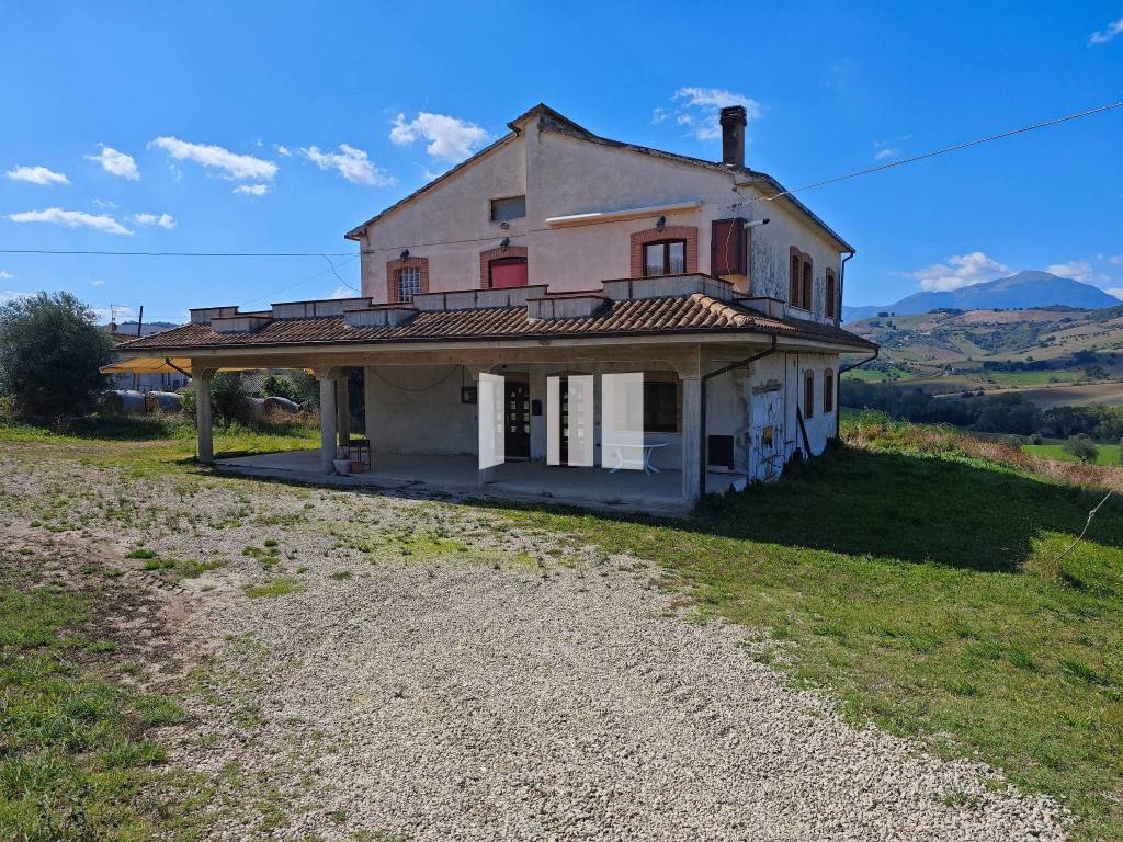Villa a Bellante in Via Villa De Luca, 12 - Foto 5