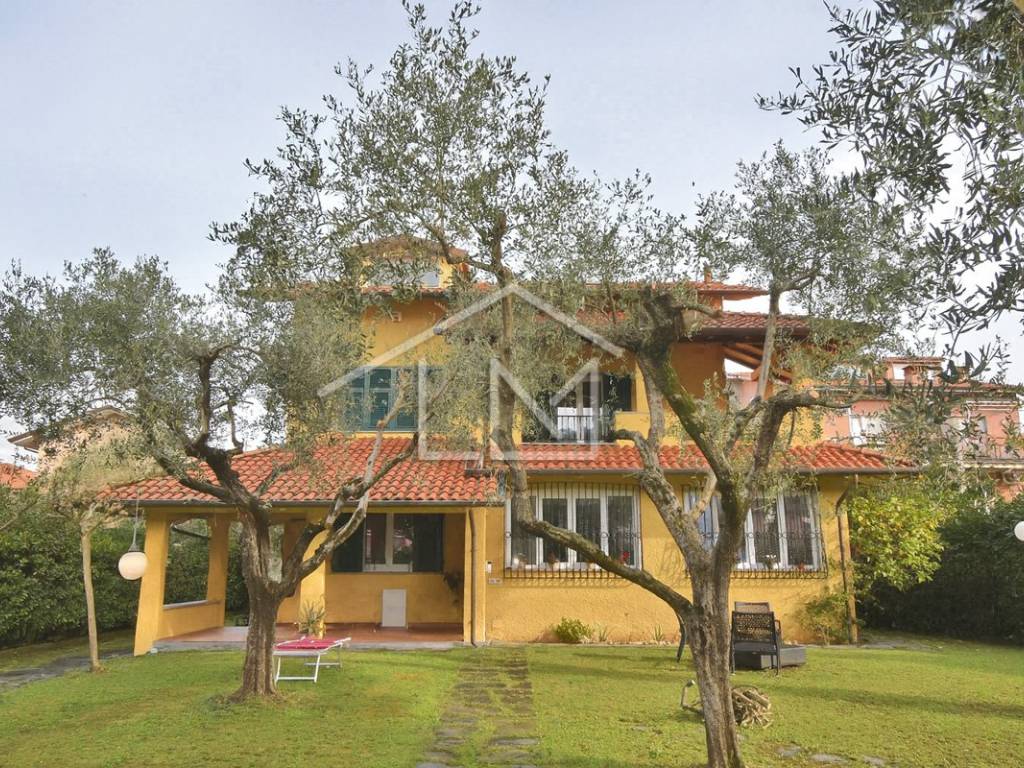 Villa a Ameglia in Via Piazza Ratti, 66 - Foto 5
