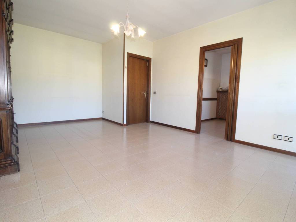Appartamento a Castelgomberto in Via Antonio Canova - Foto 5