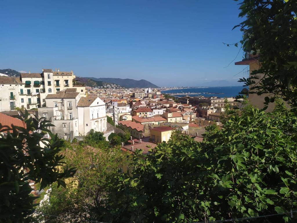 Appartamento a Salerno in Via Antonio Spinosa - Foto 4