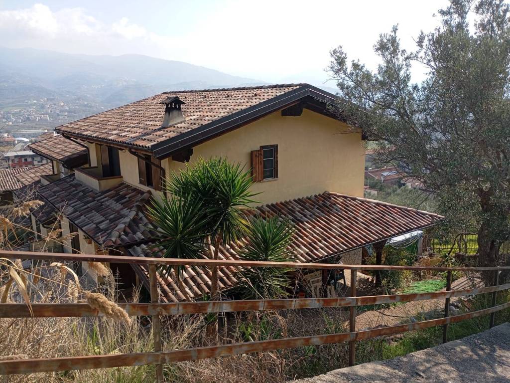 Villa a Montalto uffugo in Via Giovanni Malagodi - Foto 3
