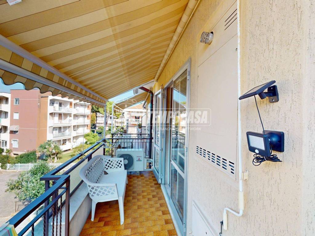 Appartamento a Albenga in Via Palmiro Togliatti 11 - Foto 4