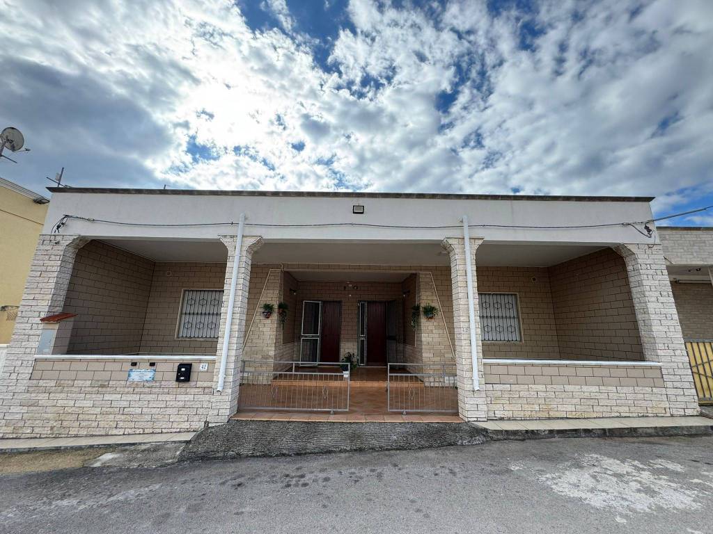 Casa indipendente a Manduria in Via Pompei, 42 - Foto 2