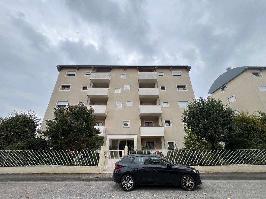 Appartamento a Arzignano in Via Vasco De Gama, 11 - Foto 2