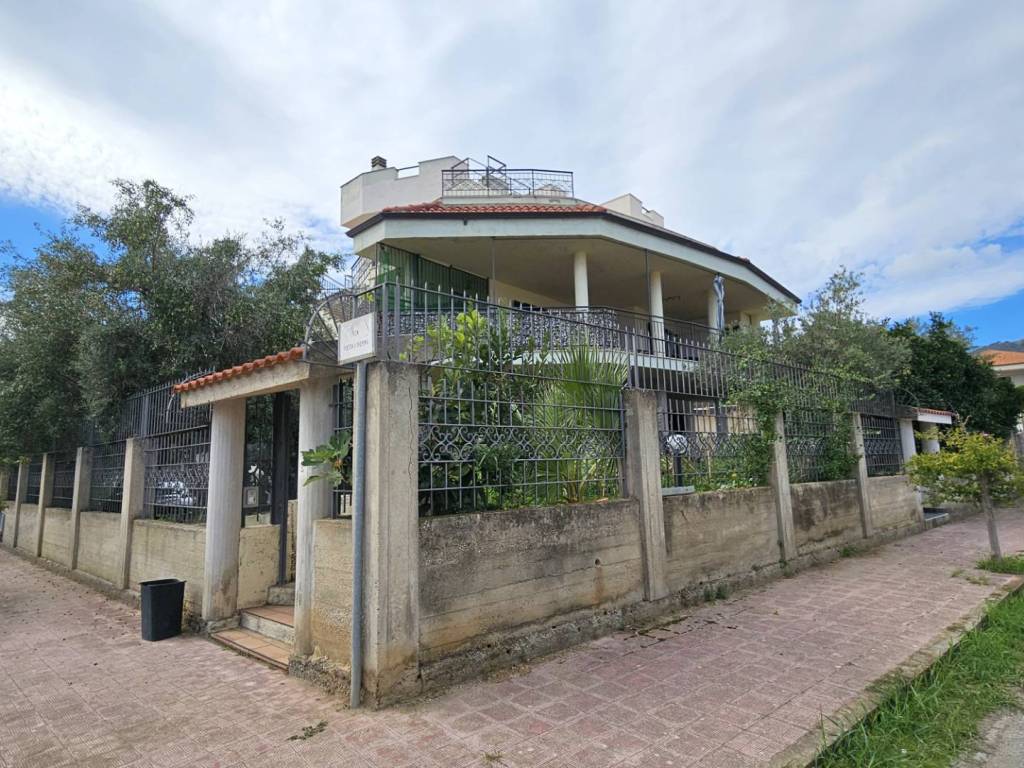 Appartamento a Montepaone in via Pietro Nenni, 2 - Foto 2