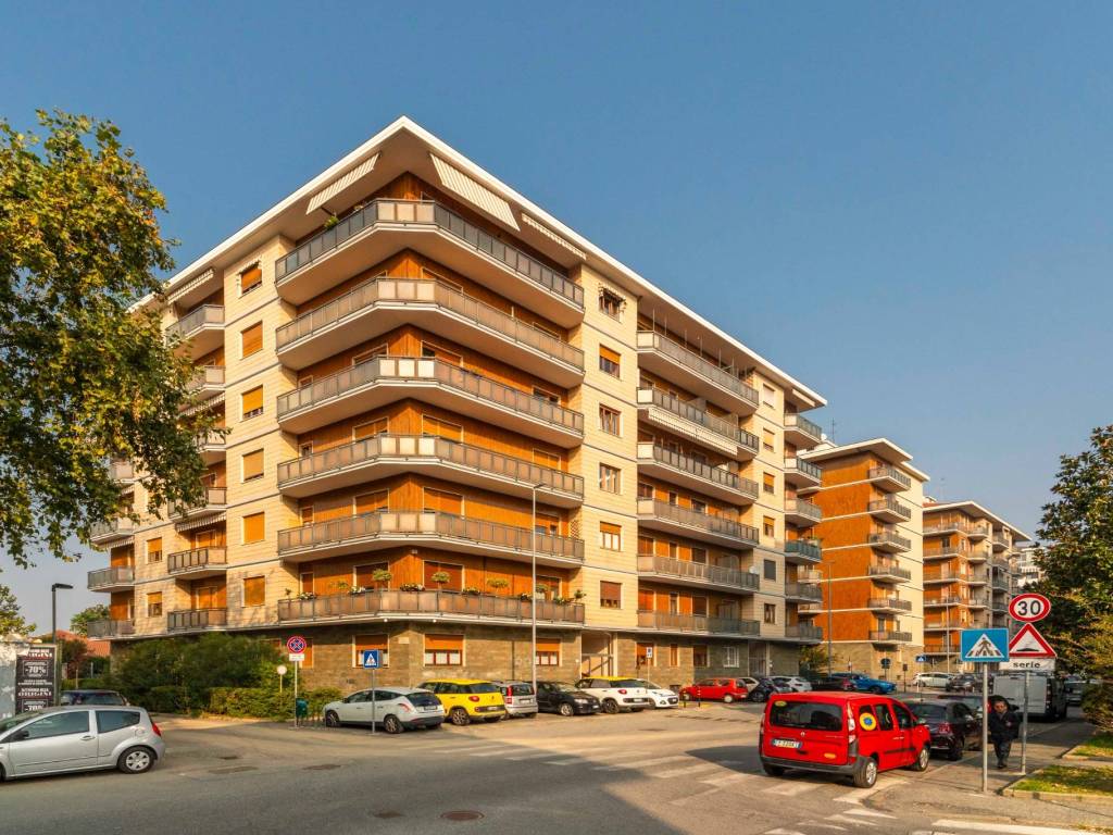Appartamento a Collegno in Via Castagnevizza, 12 - Foto 2