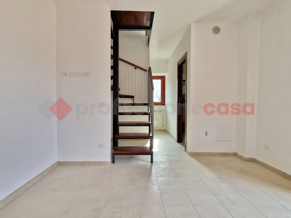 Casa indipendente a L'aquila in Via Piede il Monte, SNC - Foto 4