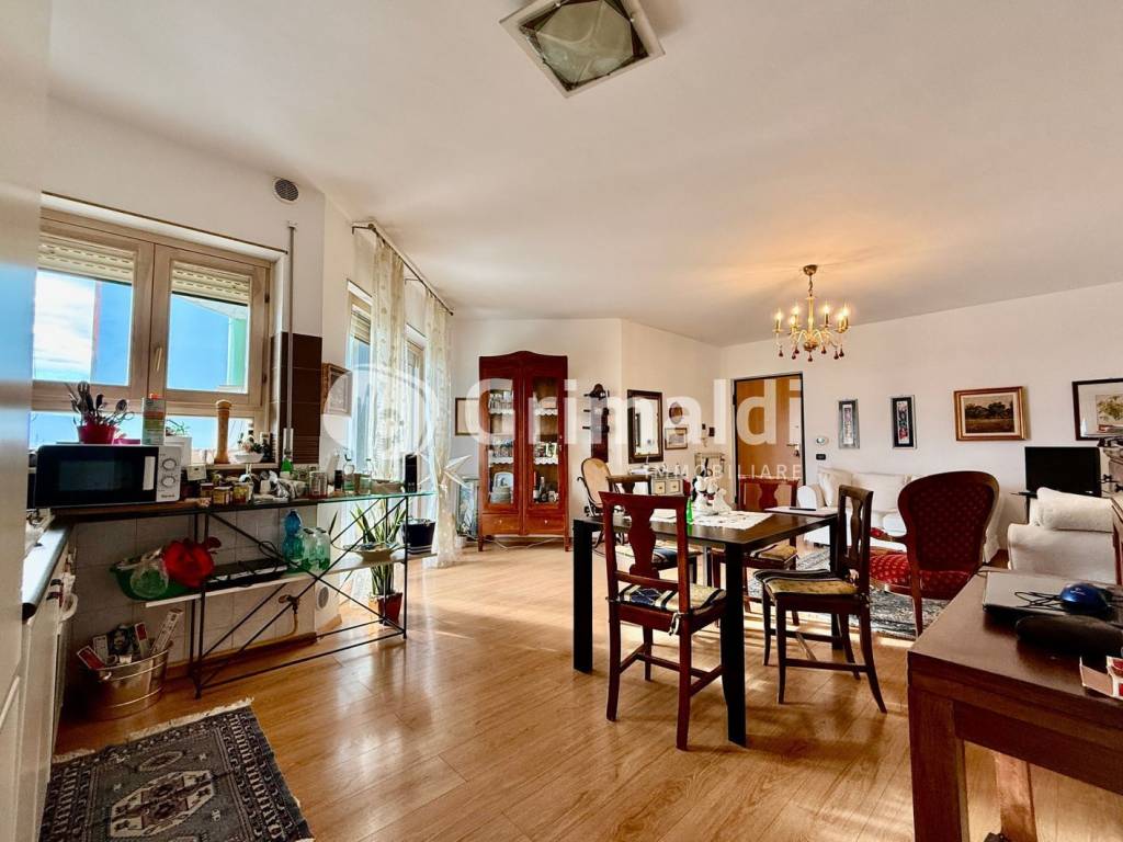 Appartamento a Battipaglia in Via Chiusa del Bosco, 16 - Foto 3