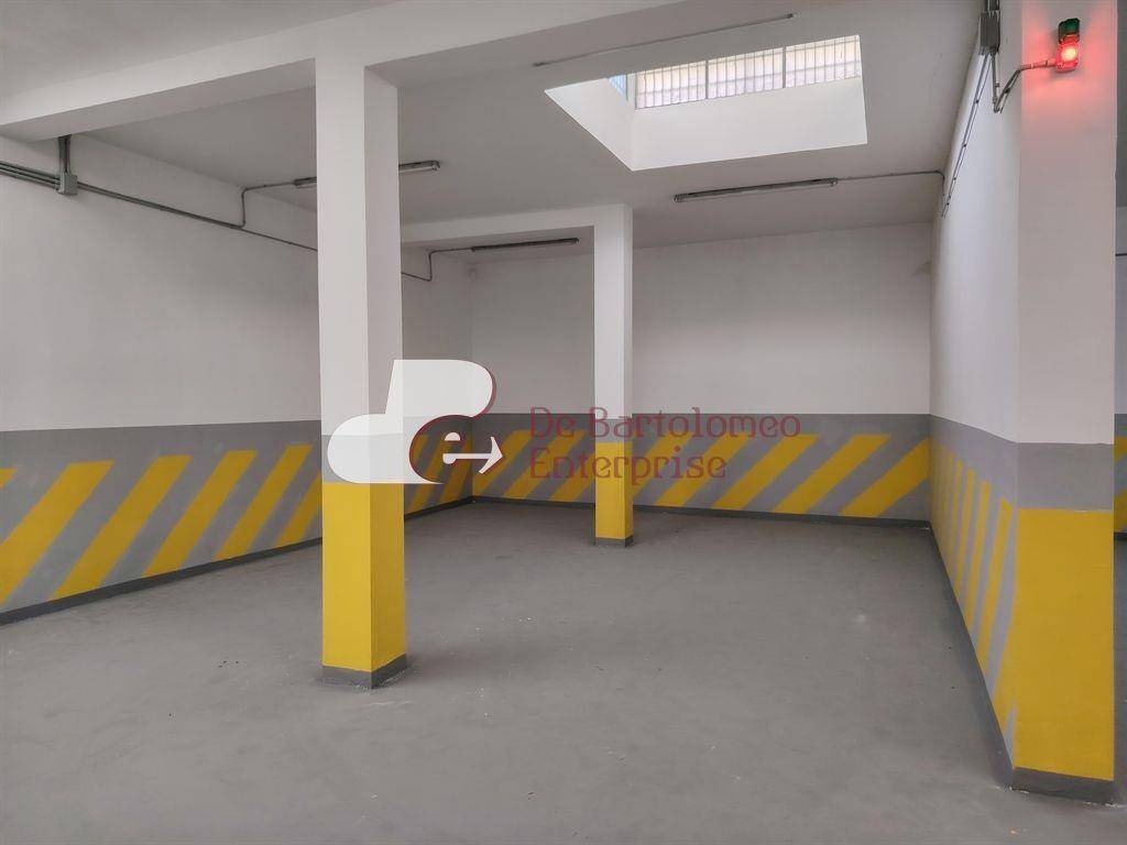 Box / garage a Bari in Via Quarto - Foto 5