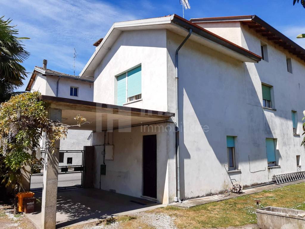 Villa a Rivignano teor in Via Luigi Cadorna, 22 - Foto 2