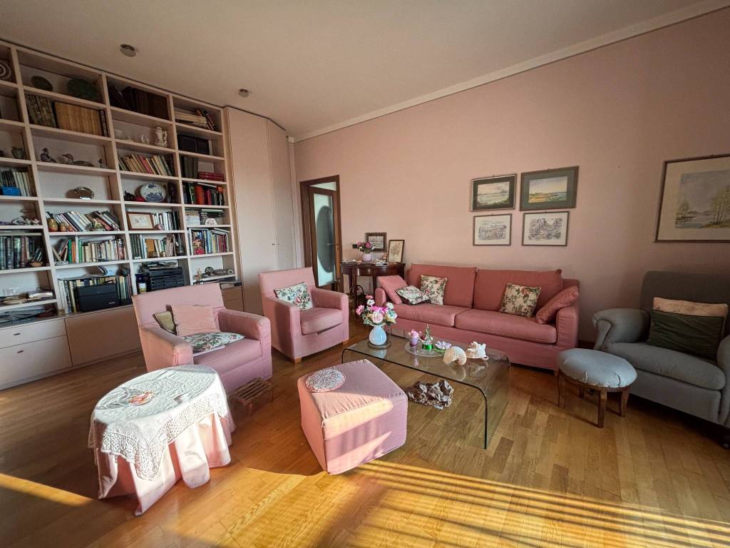 Appartamento a Galliate in Via Giacomo Matteotti, 66 - Foto 4