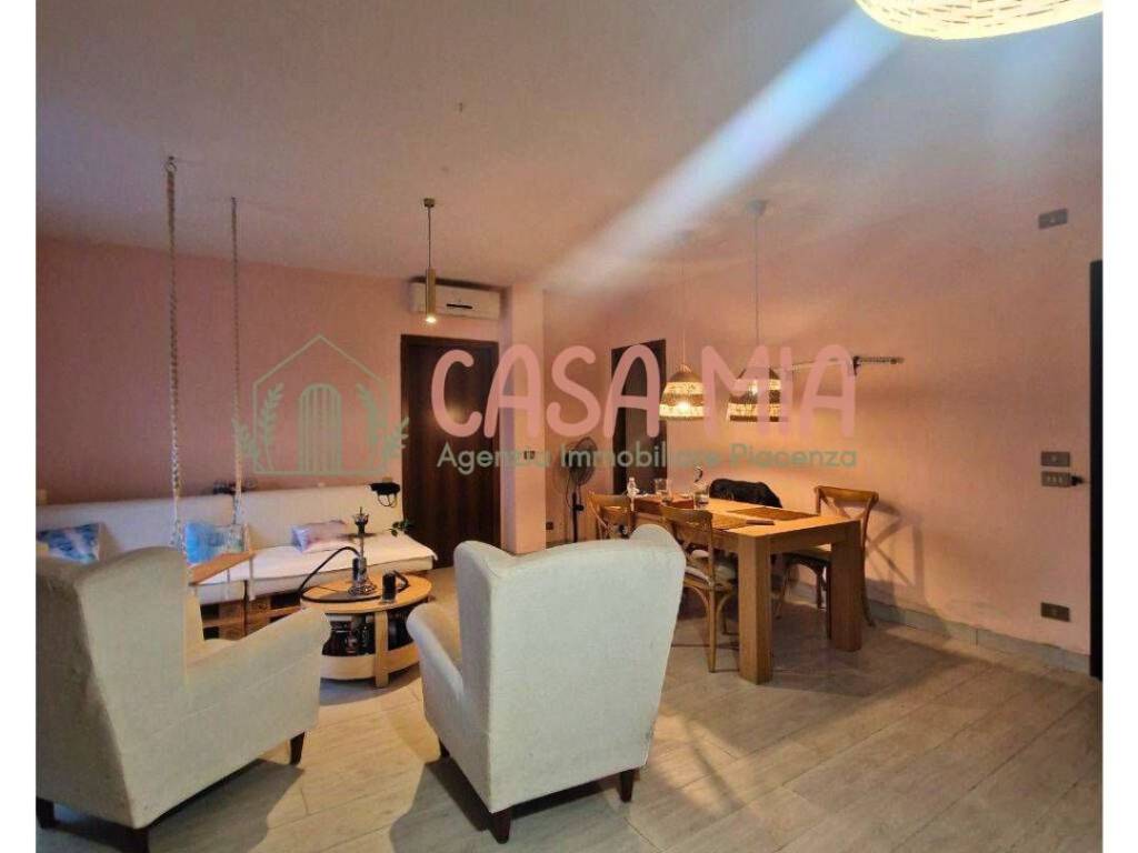 Appartamento a Piacenza in VIA EMILIA PAVESE - Foto 2