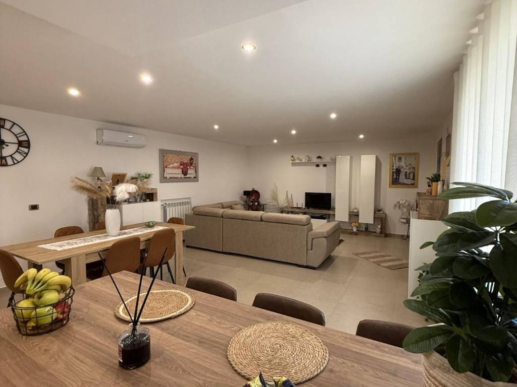 Appartamento a Crotone in Via Argentina - Foto 2