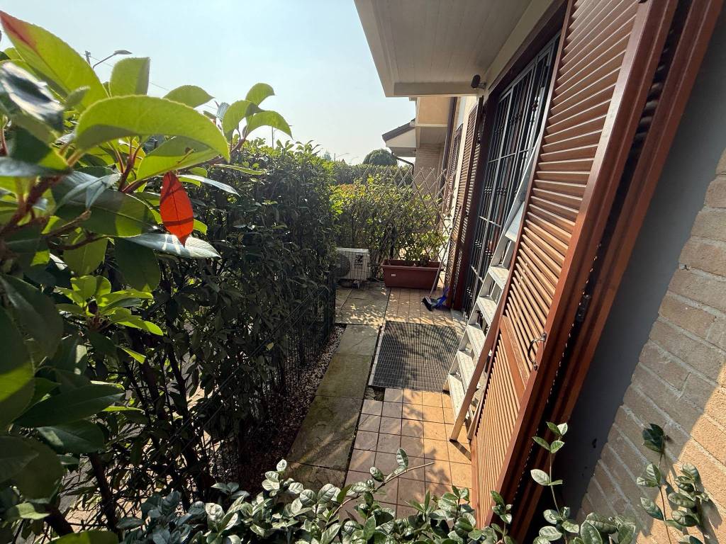 Appartamento a Cabiate in Via Bruno Buozzi - Foto 5