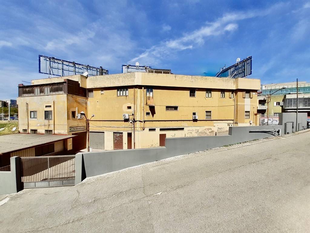 Box / garage a Catanzaro in Via Gioacchino da Fiore - Foto 3