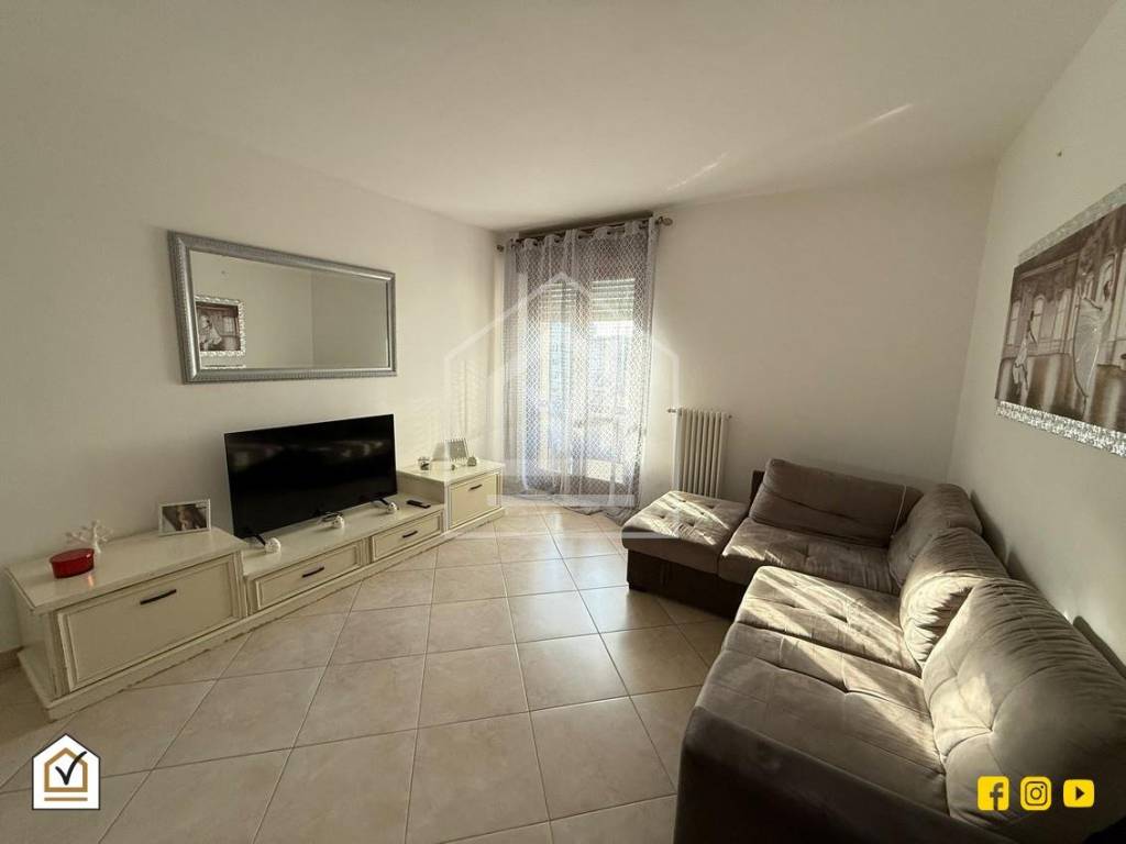 Appartamento a Bari in Strada Capo Scardicchio - Foto 2