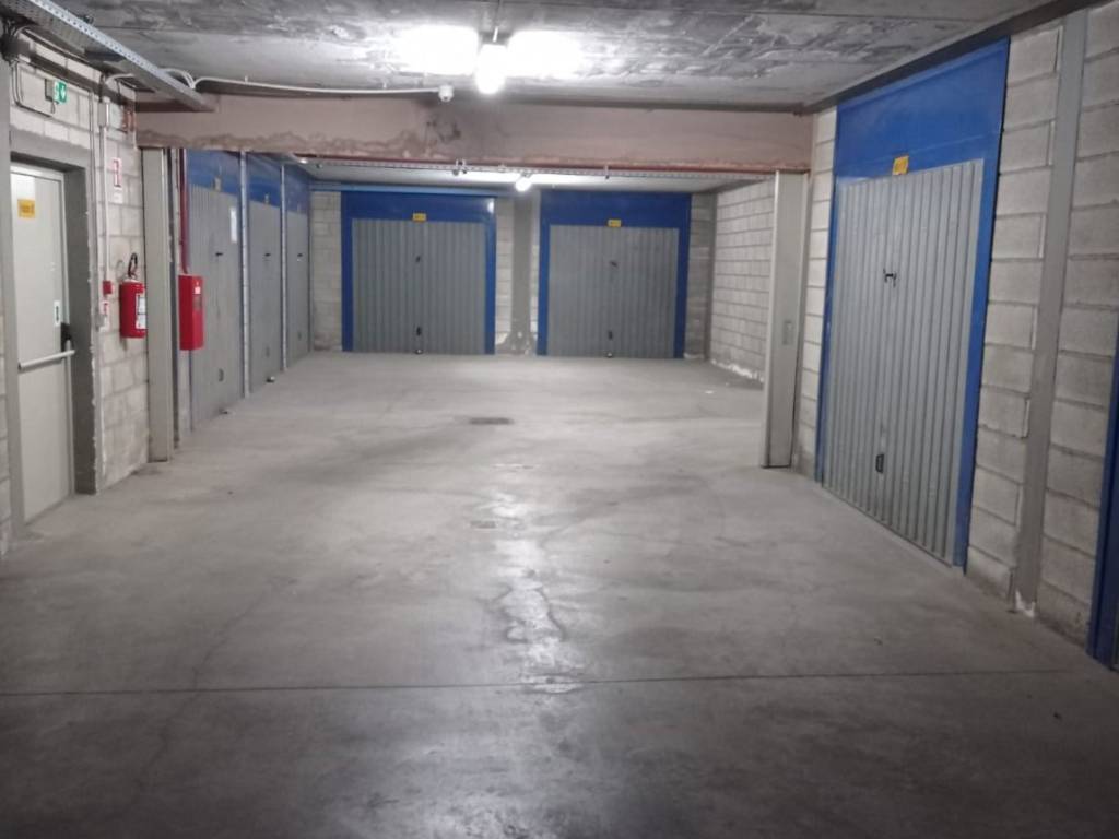 Box / garage a Bitritto in Via Padre Pio da Pietrelcina - Foto 3