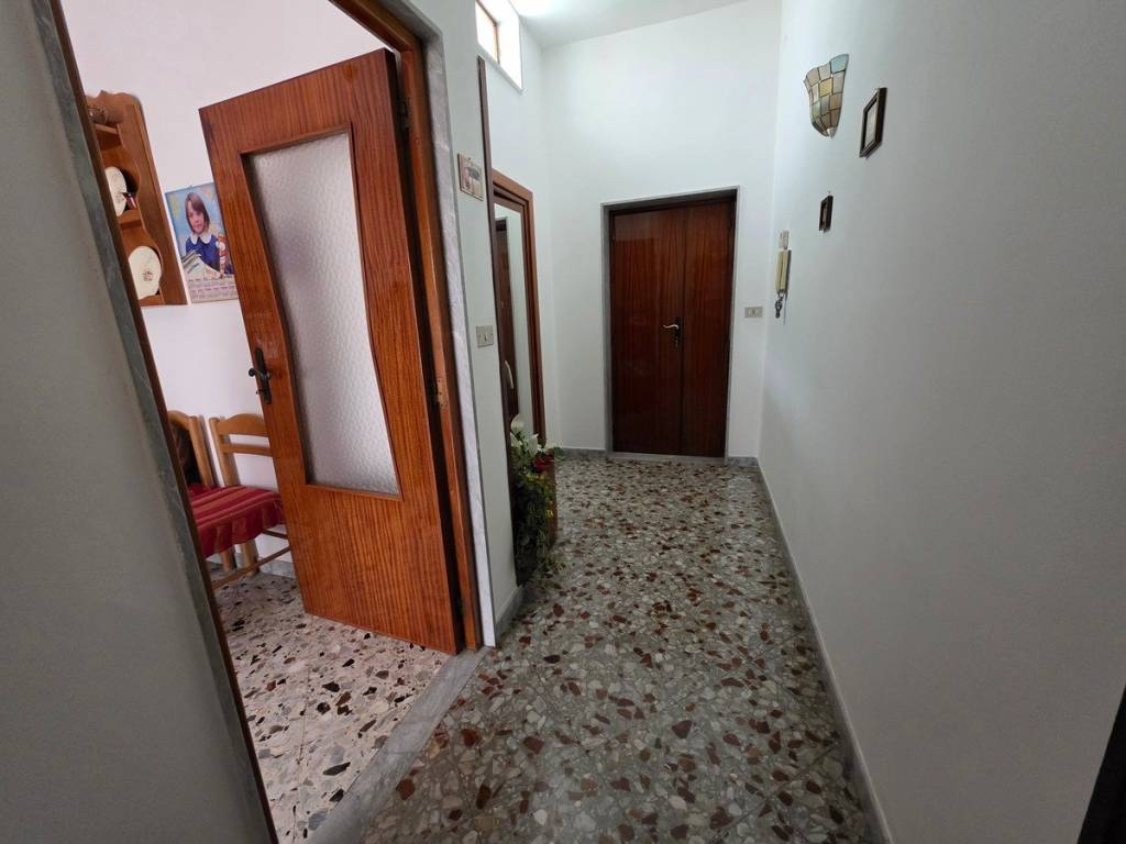 Casa indipendente a Turi in Via Dogali - Foto 5