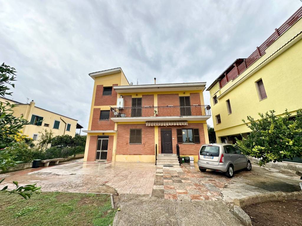 Appartamento a Lanuvio in Via Cisternense - Foto 2