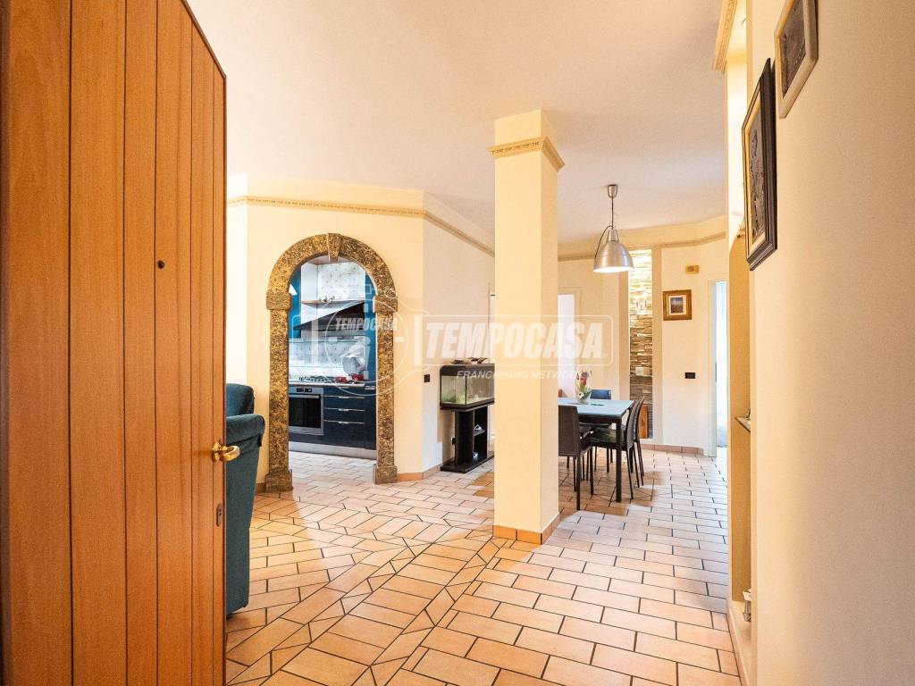 Appartamento a Lurago d'erba in Via Dante Alighieri 28 - Foto 2