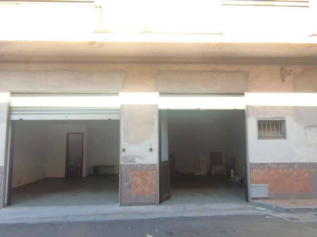 Palazzo / stabile a Biancavilla in via delle Gardenie - Foto 3