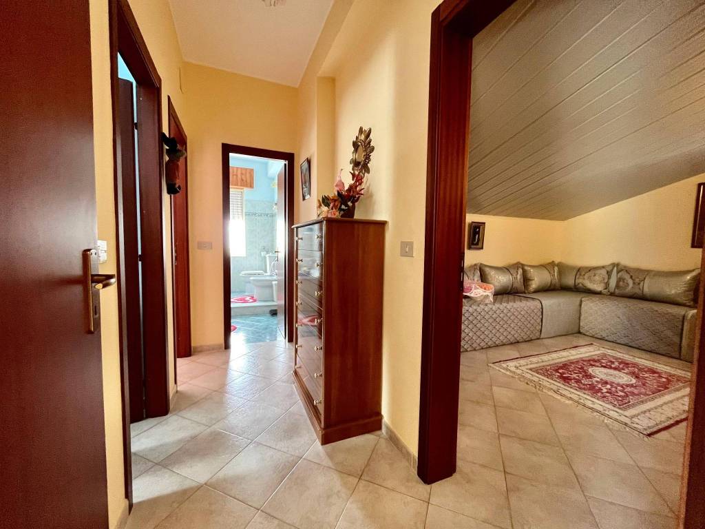 Appartamento a Capri leone in Via Paolo VI - Foto 4