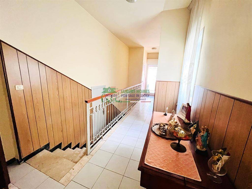 Casa indipendente a Comiso in Via Alessandro Manzoni - Foto 2