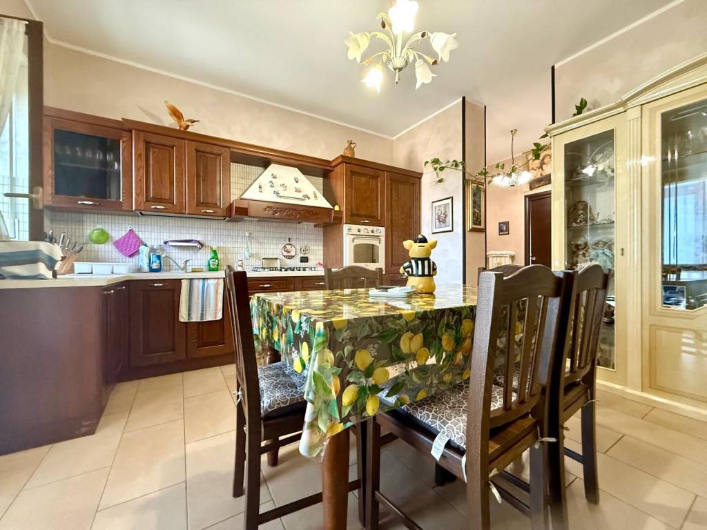 Appartamento a Orbassano in Via Frejus - Foto 2