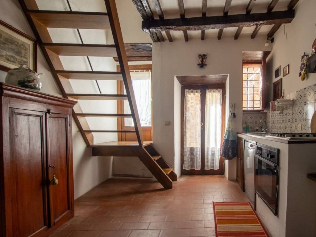 Appartamento a Pitigliano in Vicolo Varese - Foto 5