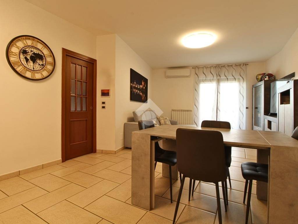 Appartamento a Teramo in Via Luigi Falzon, 8 - Foto 3