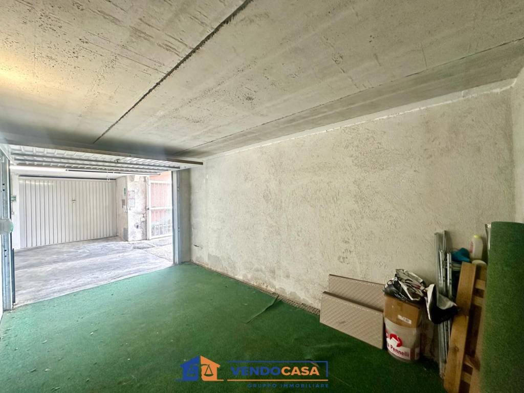 Box / garage a Loano in Viale Enrico Toti, 69 - Foto 3