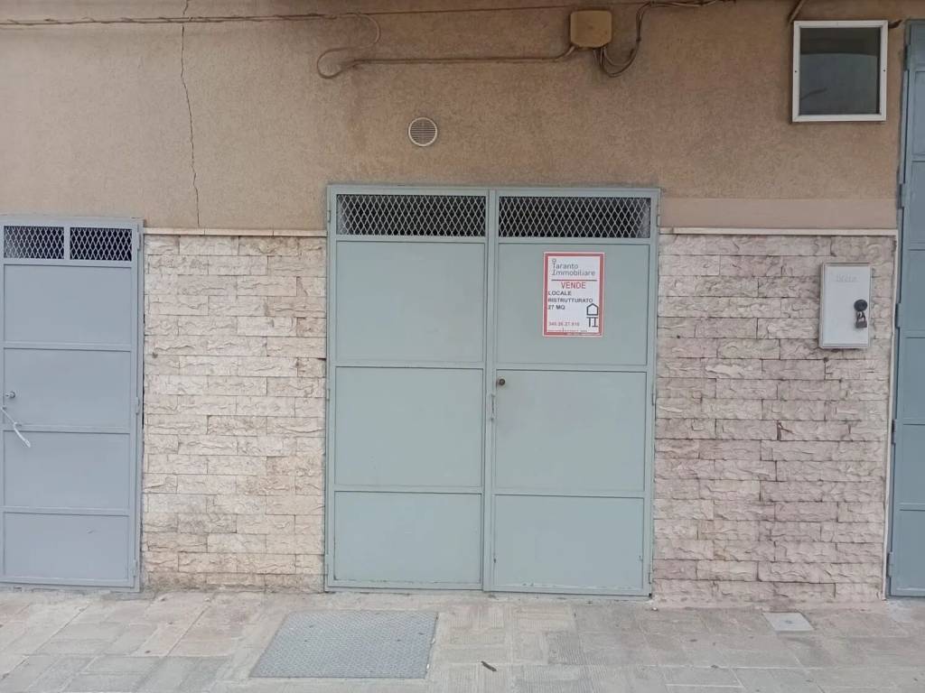 Box / garage a Mottola in Via Alcide De Gasperi - Foto 2