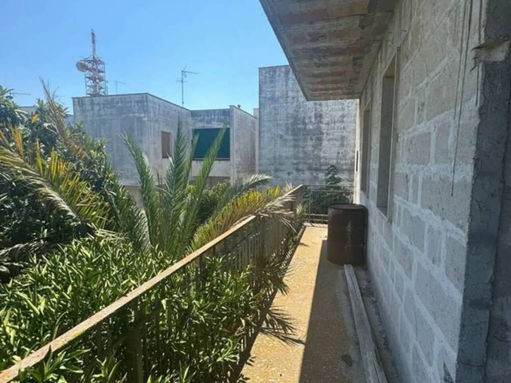 Villa a Martano in Via Vittorio Veneto - Foto 2