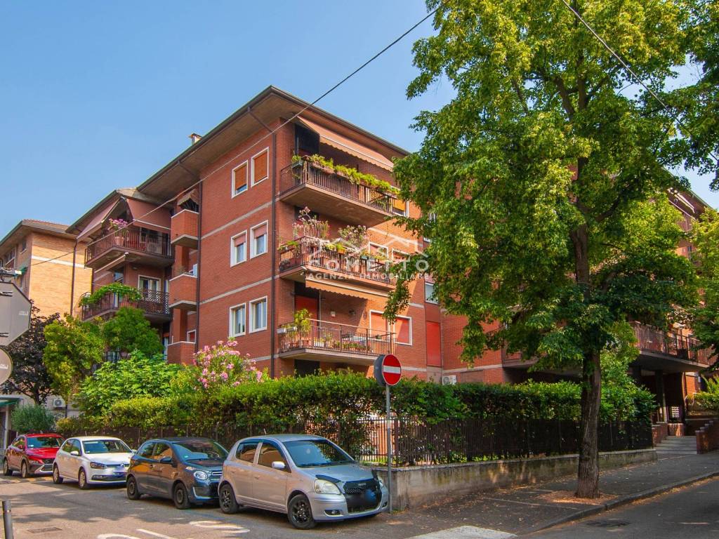 Appartamento a Verona in Via Ippolito Pindemonte, 5 - Foto 2