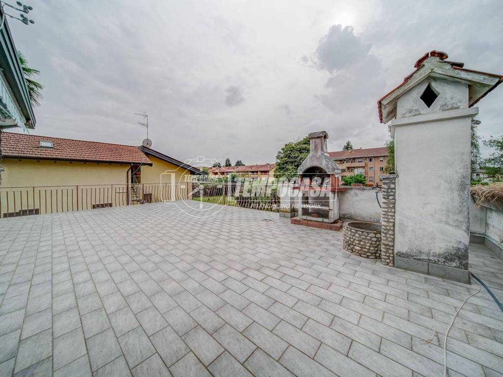 Appartamento a Castelletto sopra ticino in Via Arquello - Foto 2