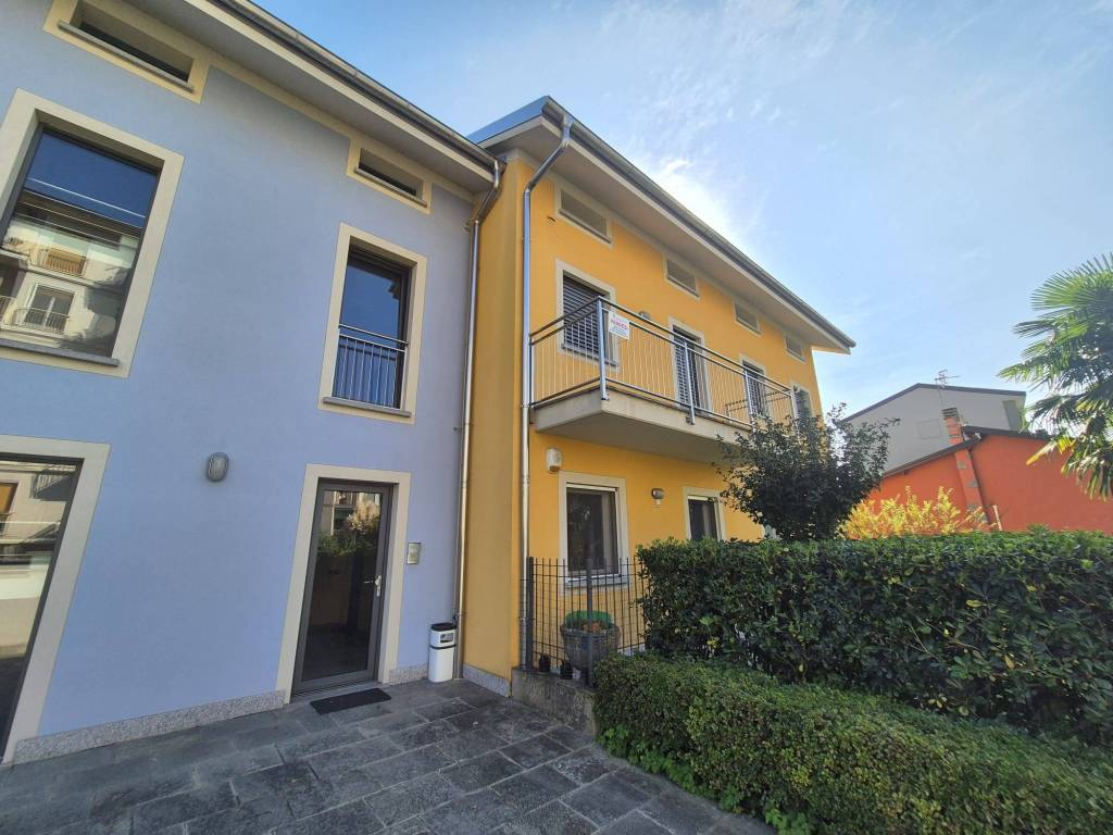 Appartamento a Verbania in Via Zara - Foto 2