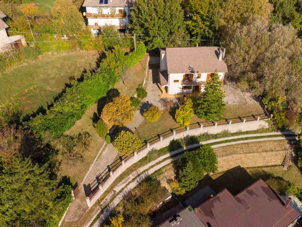 Villa a Longone sabino in Vocabolo Pianuro - Foto 2