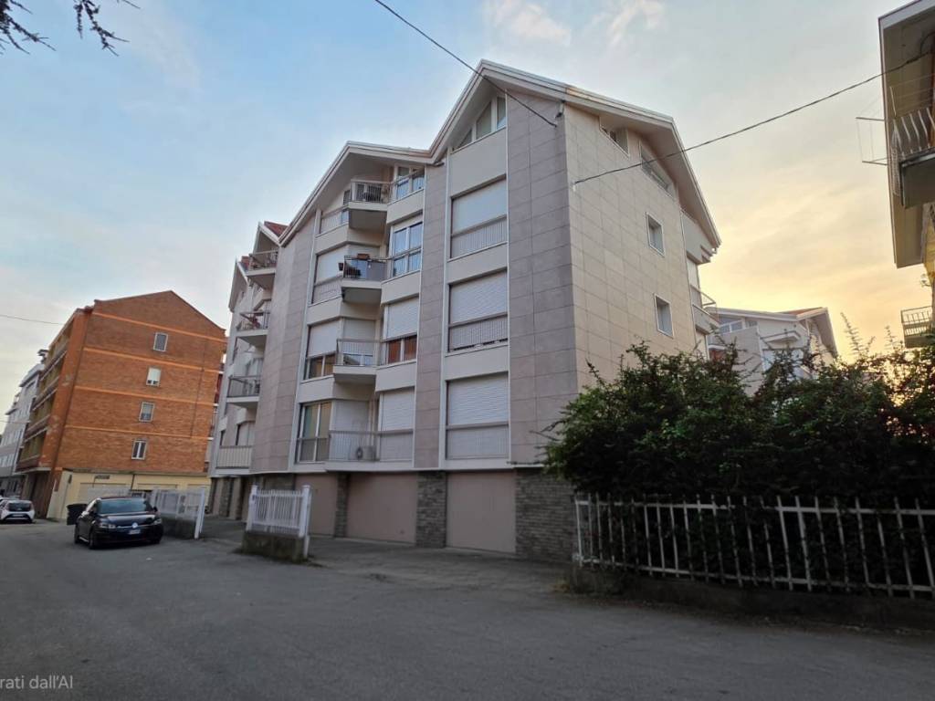 Appartamento a Asti in Via Giuseppe Dini, 10 - Foto 2