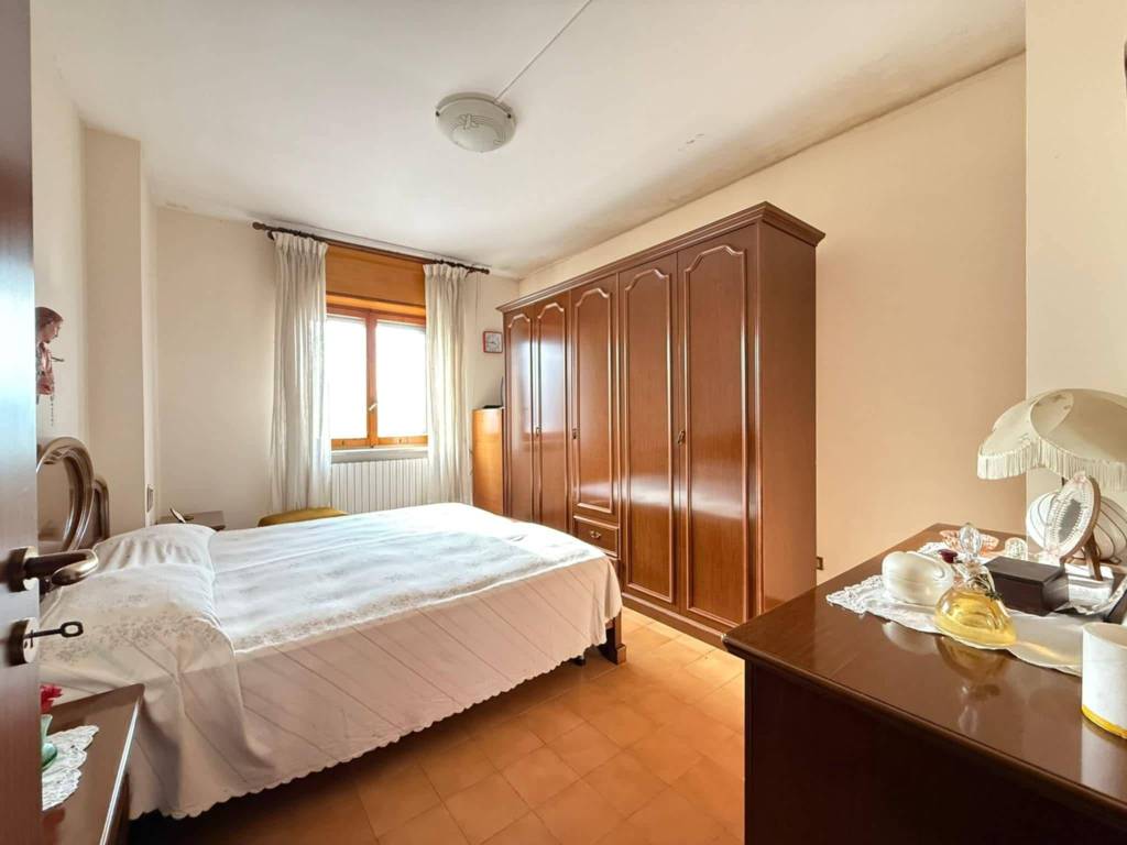 Appartamento a Cava de' tirreni in Piazza Felice Baldi - Foto 2