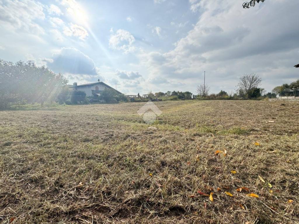 Terreno a Brandico in Via Agostino Gallo - Foto 2