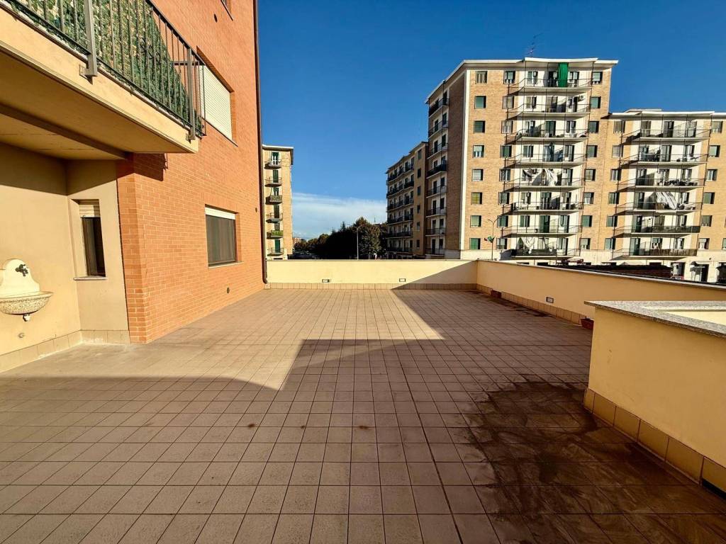 Appartamento a Alessandria in Corso Carlo Marx, 29 - Foto 2