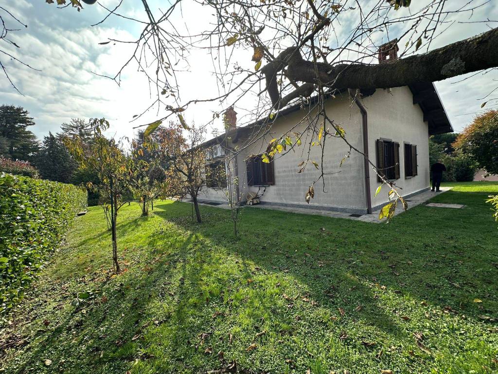 Villa a Barzago in Via John Fitzgerald Kennedy, 2 - Foto 5