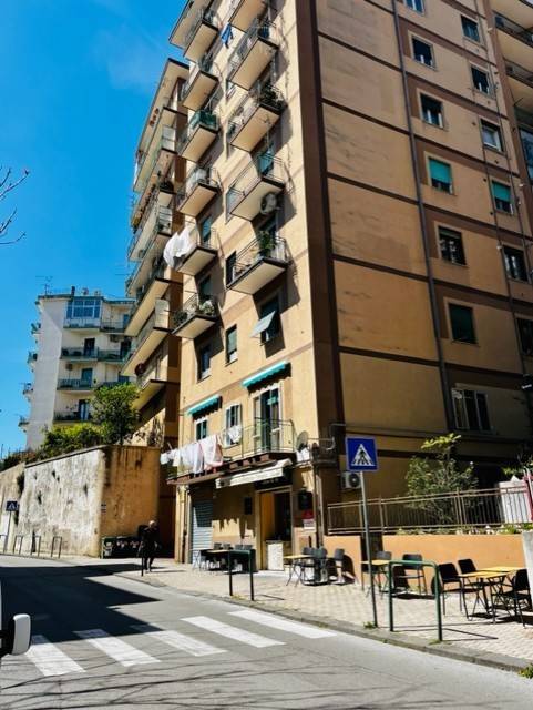Appartamento a Salerno in Via Valerio Laspro, 32 - Foto 2