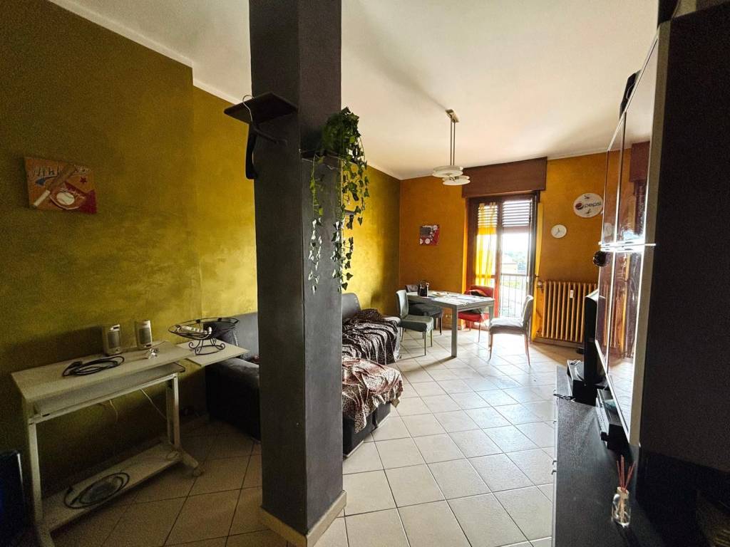 Appartamento a Moncalieri in Via San Vincenzo - Foto 3