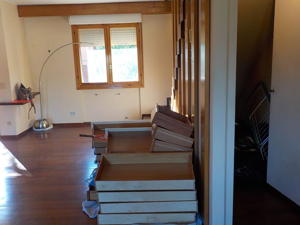 Appartamento a Massa e cozzile in Via Aldo Moro - Foto 5