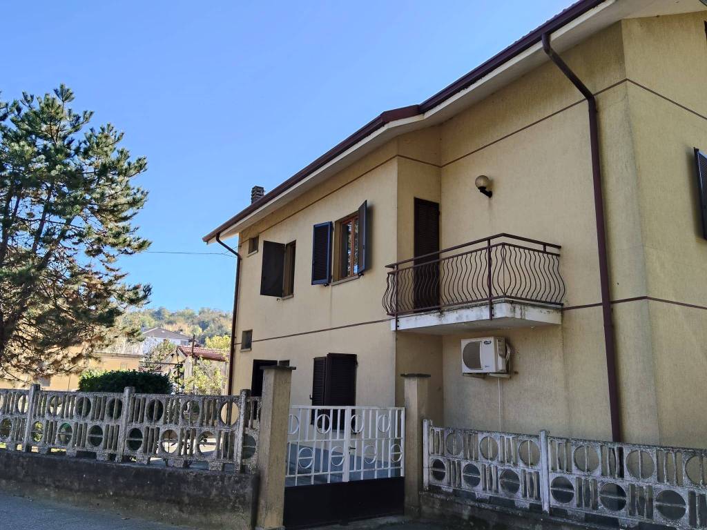 Casa indipendente a Alessandria in Strada Comunale, 99 - Foto 2