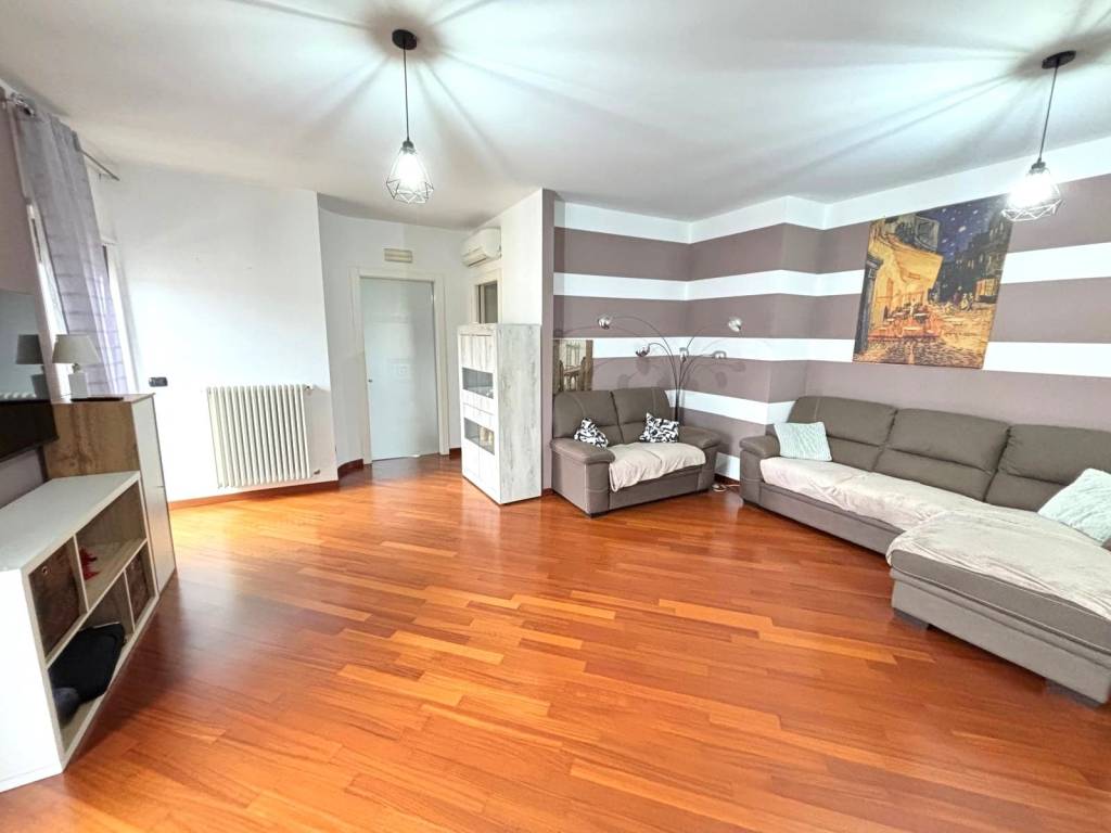 Appartamento a Turi in Via Conversano, 76 - Foto 2