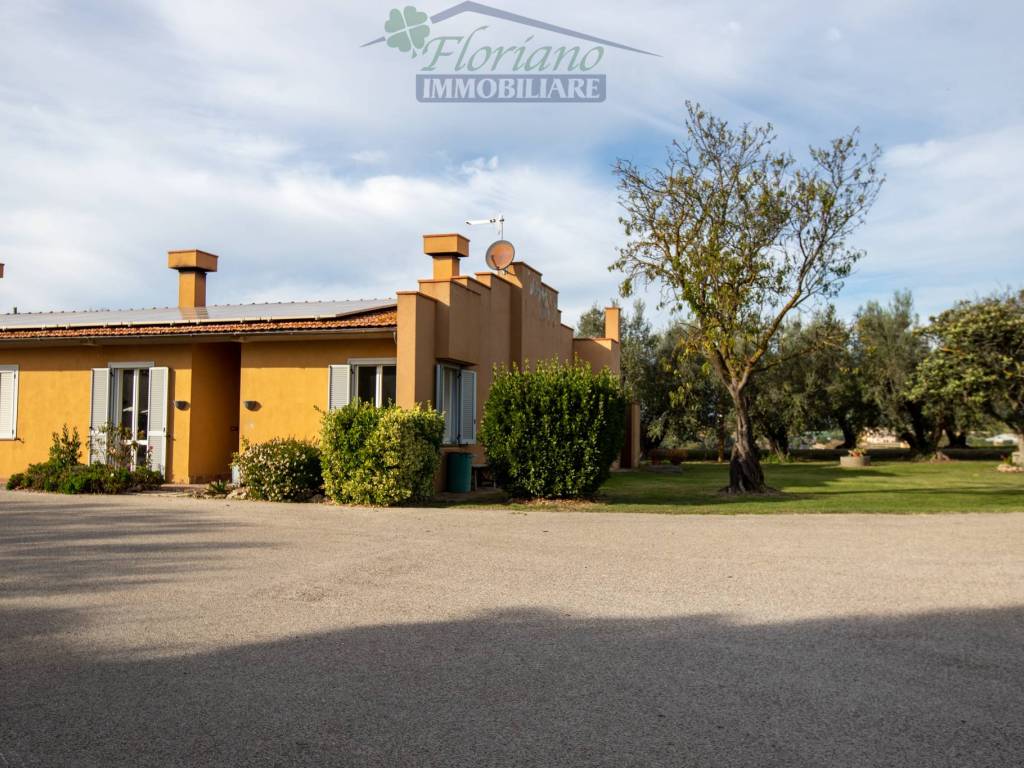 Appartamento a Montalto di castro in Strada delle Murelle - Foto 2