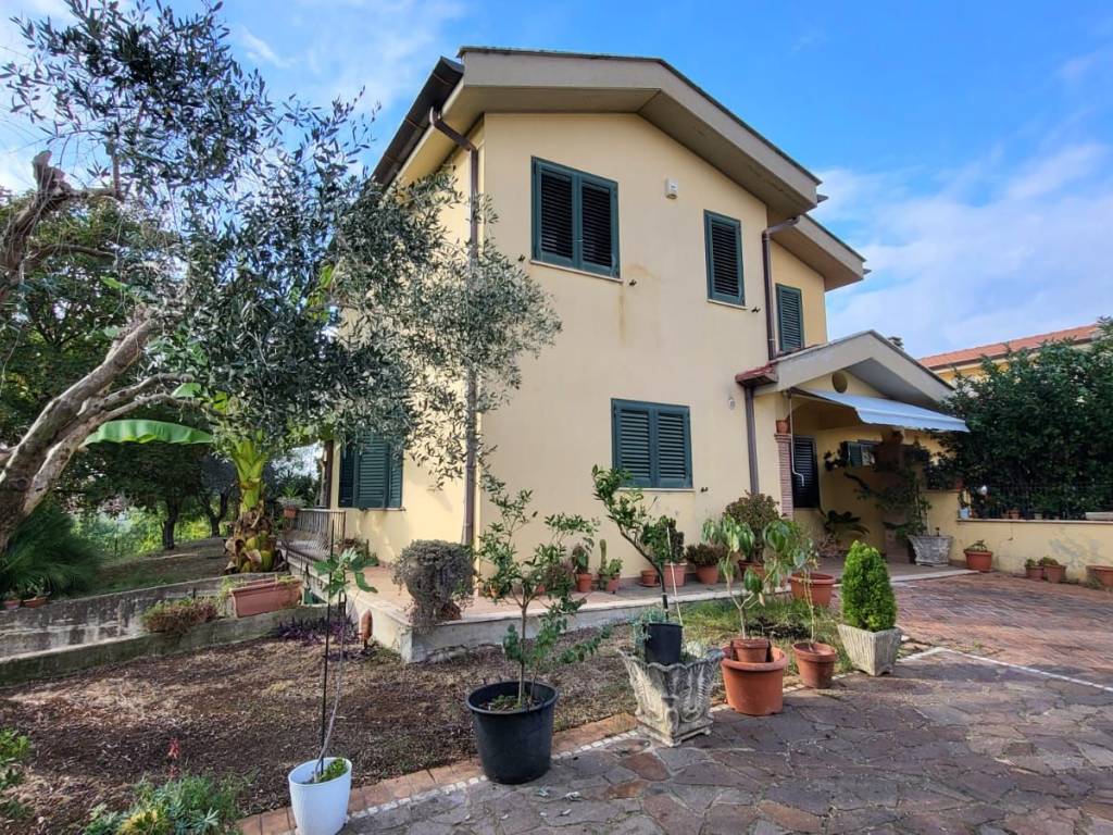 Villa a Cisterna di latina - Foto 2